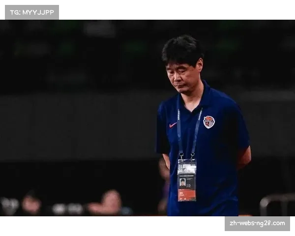 海港面临选择难题 李霄鹏回应不做背景帝 力挺海牛成关键人物